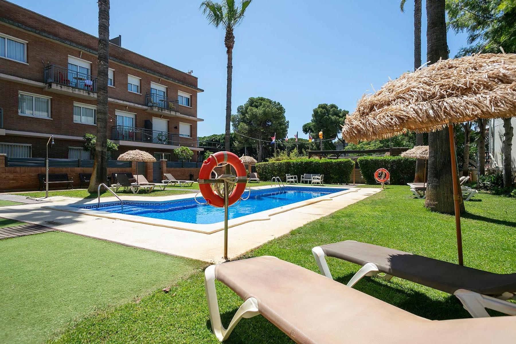 Apartamentos Velor Castelldefels Exterior foto