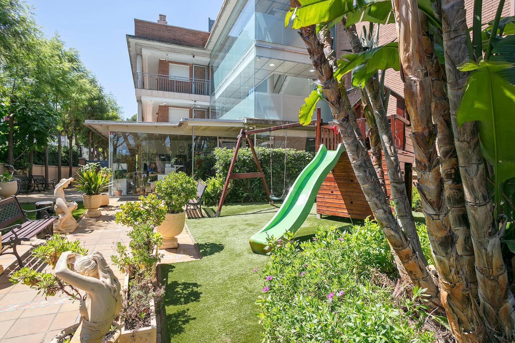 Apartamentos Velor Castelldefels Exterior foto