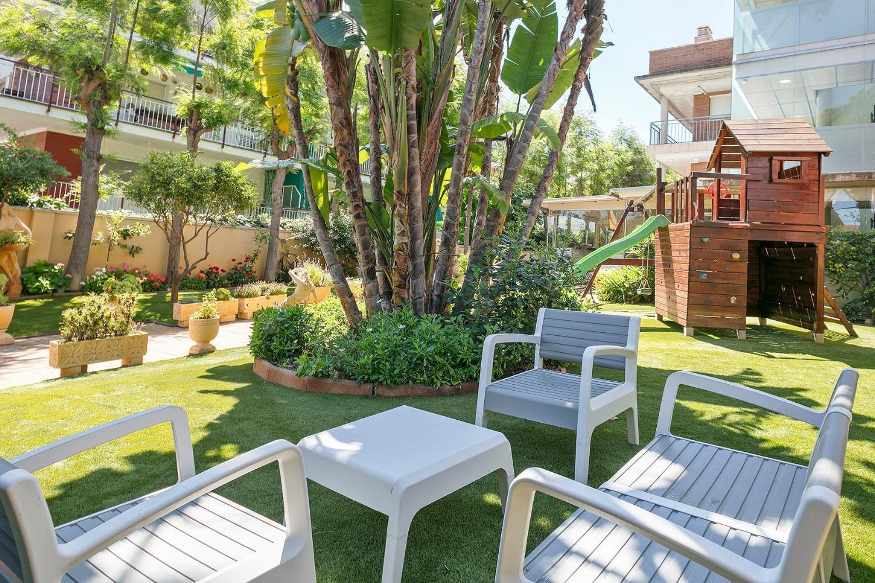 Apartamentos Velor Castelldefels Exterior foto