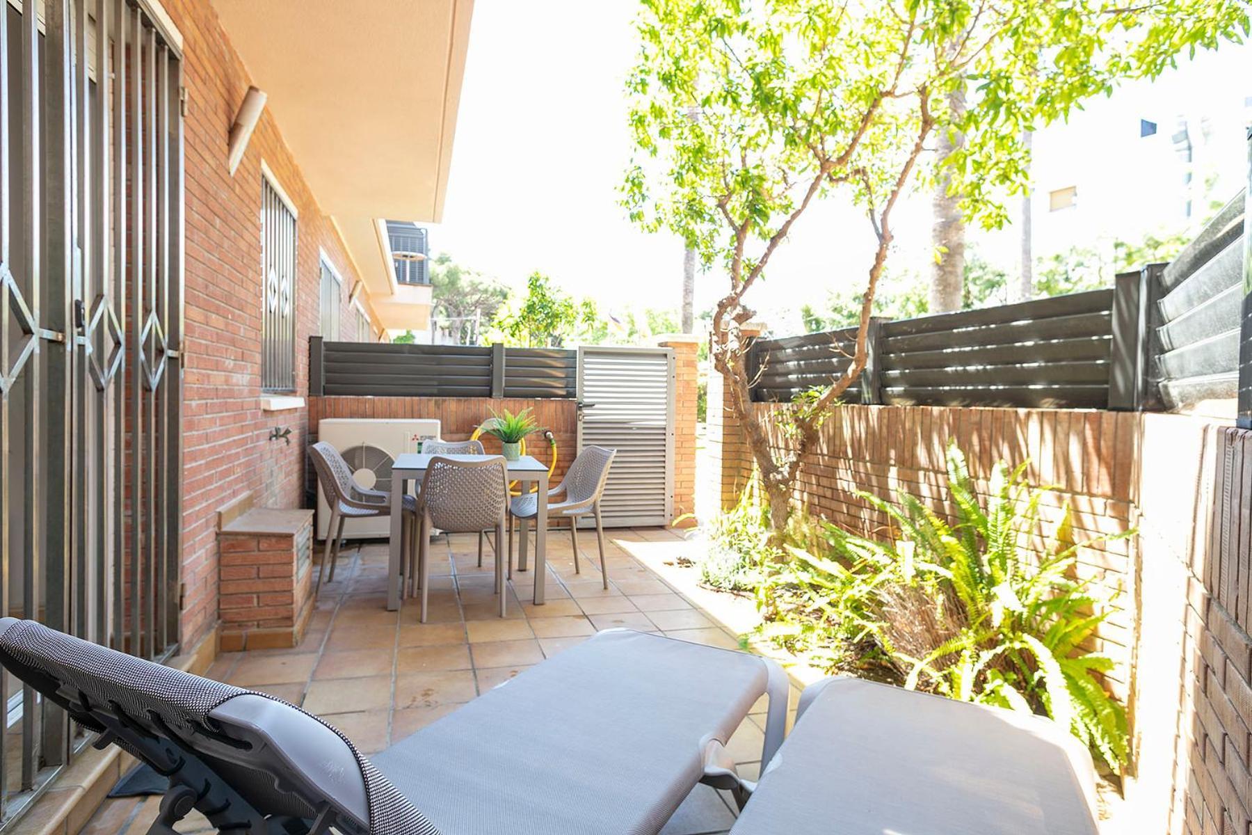 Apartamentos Velor Castelldefels Exterior foto