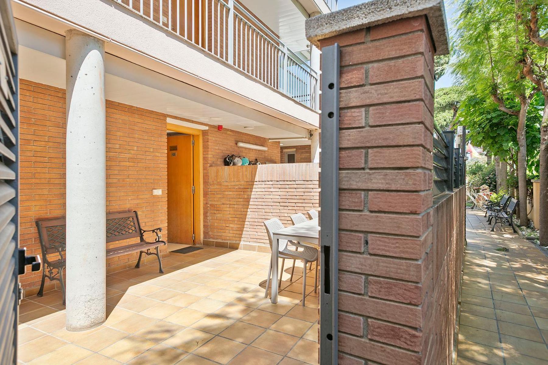 Apartamentos Velor Castelldefels Exterior foto